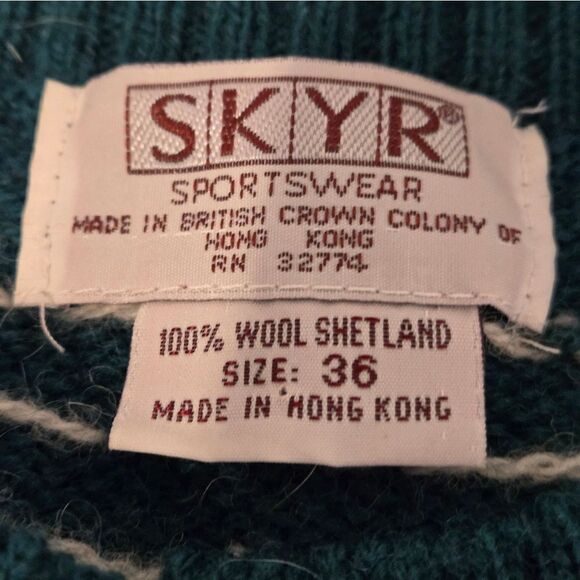 SKYR Vintage Green and Red Wool.Cardigan Sweater - Picture 6 of 6